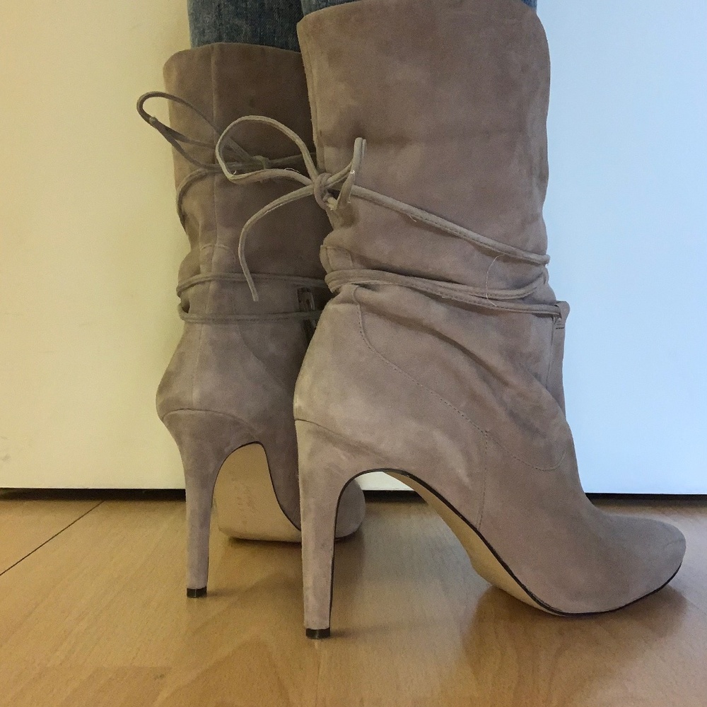 Lord & Taylor Suede Stiletto Booties Size 10 Neutral Tan